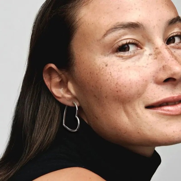 Pandora 925 Sterling Silver Golden Snitch Earrings Women’s Ear Pin Fine Jewelry - Picture 11 of 16